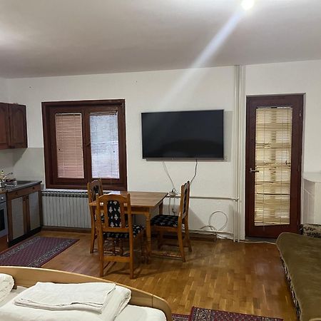 Apartments And Rooms Vicko Brzeće Eksteriør billede