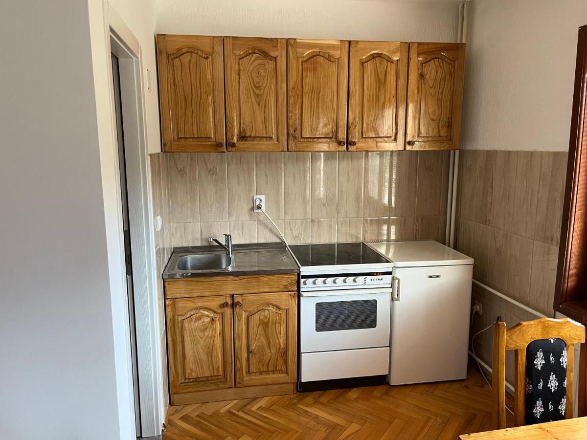 Apartments And Rooms Vicko Brzeće Eksteriør billede