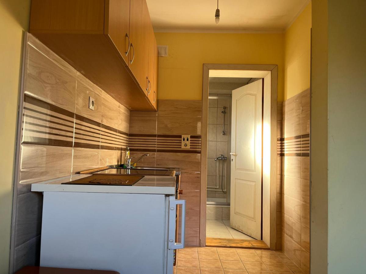 Apartments And Rooms Vicko Brzeće Eksteriør billede