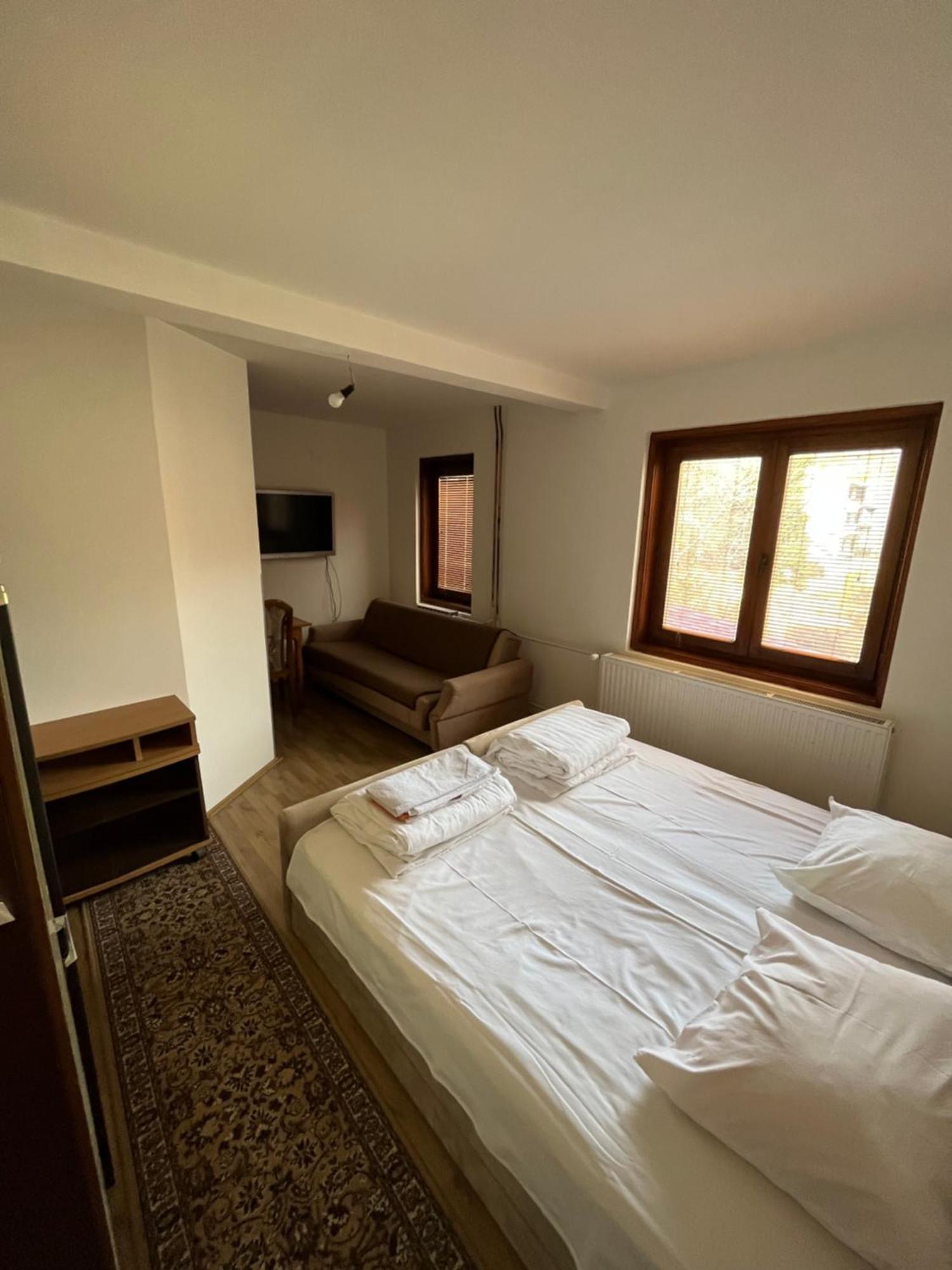 Apartments And Rooms Vicko Brzeće Eksteriør billede