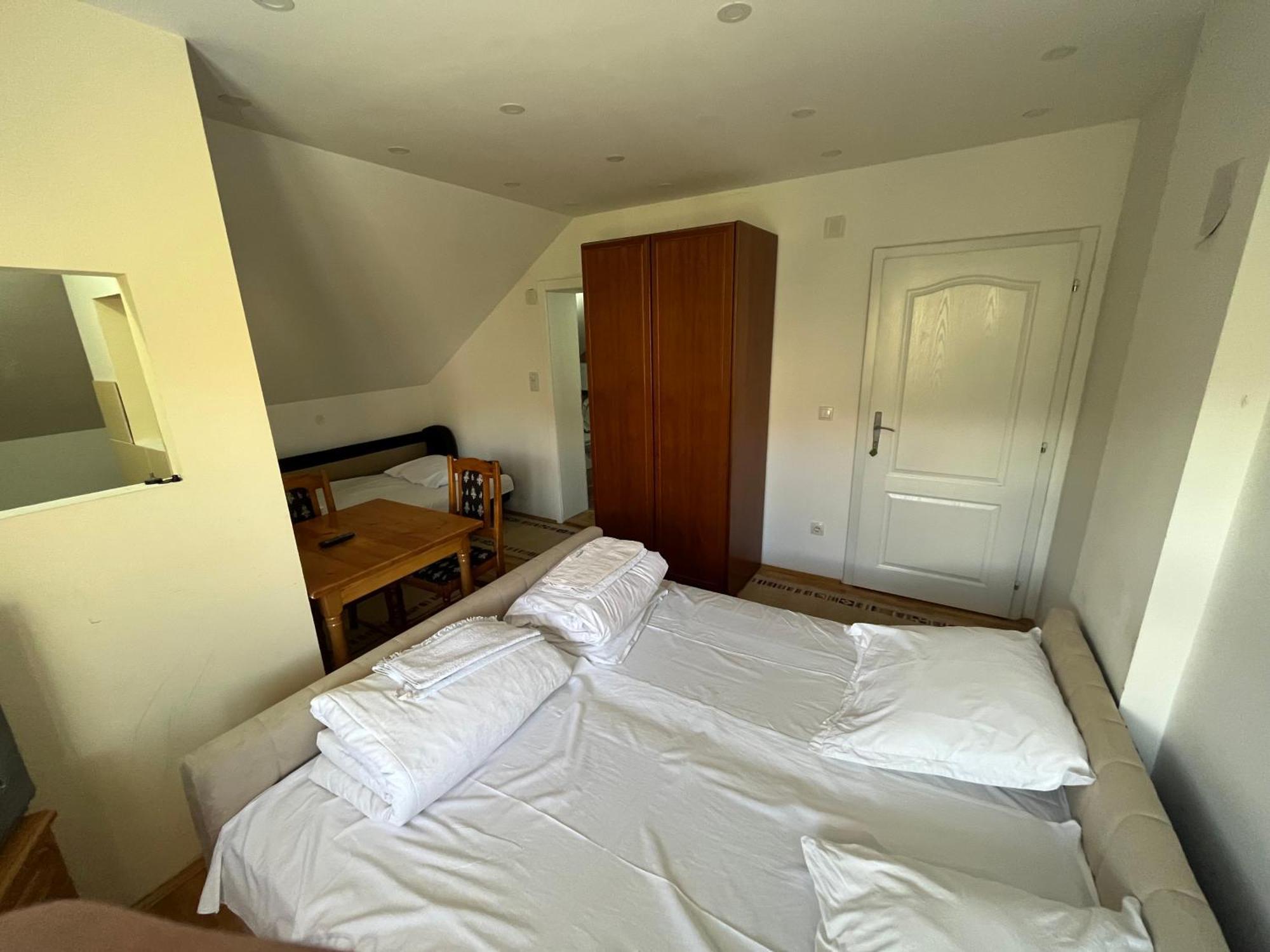 Apartments And Rooms Vicko Brzeće Eksteriør billede