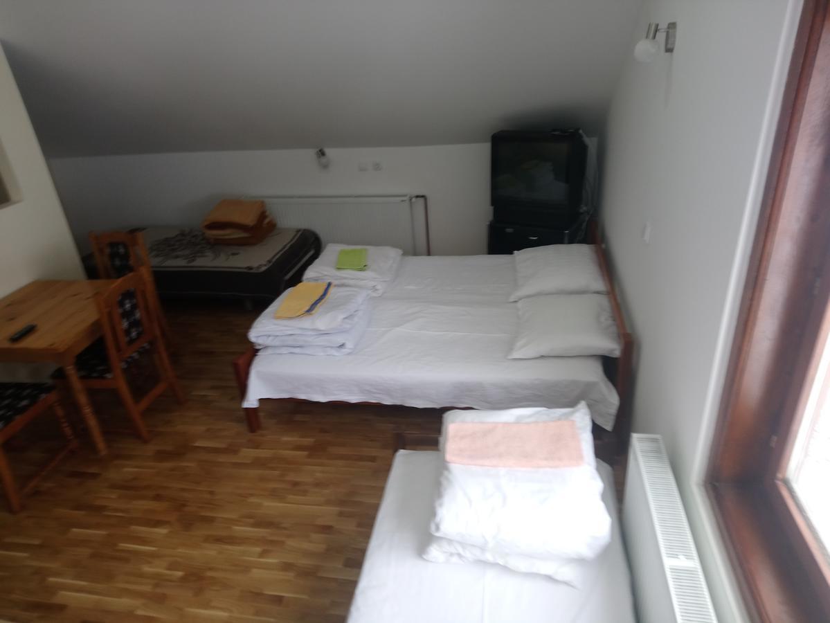 Apartments And Rooms Vicko Brzeće Eksteriør billede