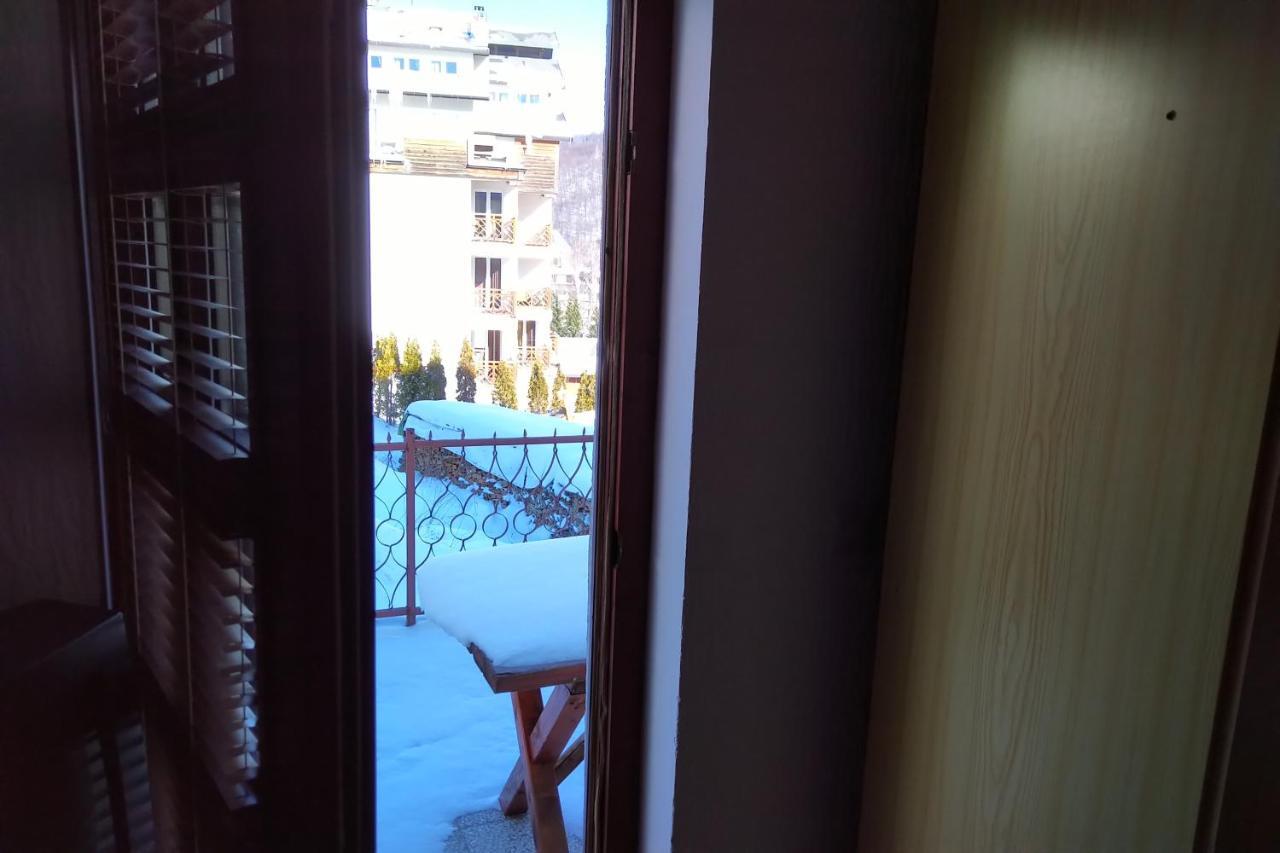 Apartments And Rooms Vicko Brzeće Eksteriør billede